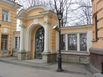 Ограда с воротами