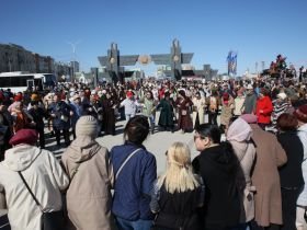 На площади Победы в Якутске станцевали «Осуохай Победы»