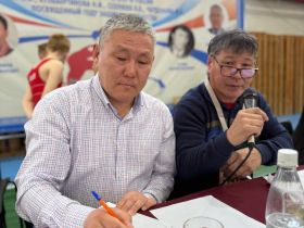 В Олекминске завершился турнир по вольной борьбе для юношей на призы компании «Нордголд»