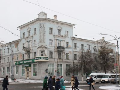 Дом жилой с магазином