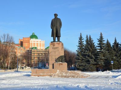 Памятник В.И.Ленину