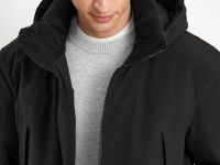 Пуховое пальто с накладными карманами