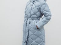 Стеганое пуховое пальто с поясом
