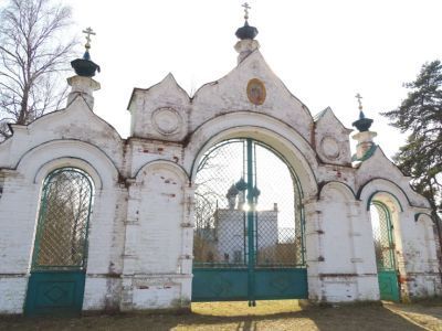 Святые ворота