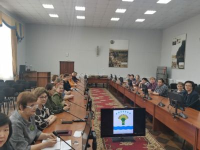 Специалисты Минтруда для глав поселений Олекминского района провели семинар по социальным контрактам