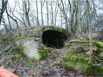 Каменный погреб (ледник)