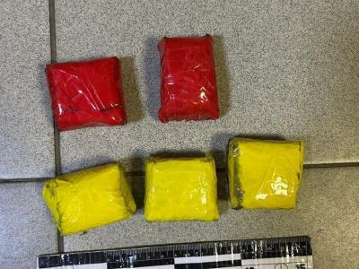 В Якутске задержали двух молодых людей с 3 кг наркотиков