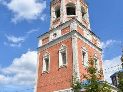 Колокольня церкви