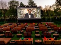 Летний кинотеатр в южном ландшафтном парке «Остров мечты»