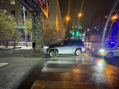 Пешехода госпитализировали после наезда внедорожника в Якутске