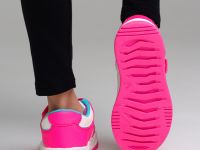 Кроссовки для девочек