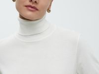 Джемпер с коротким рукавом и воротником-стойкой