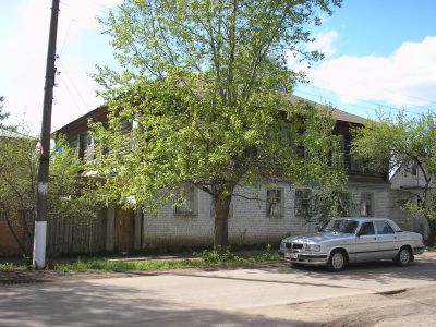 Дом, в котором  с 1918 г. находился первый уездный комитет РКП(б) и где проходили первые уездные съезды Советов