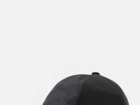 Бейсболка утепленная из шерсти