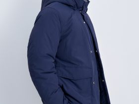 Куртка прямого силуэта с воротником-стойкой