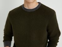 Джемпер полуприлегающего силуэта