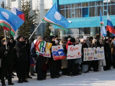 В Мирном прошел митинг в честь десятилетия Крымской весны