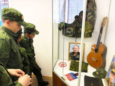 Кадеты почтили память Героя России Геннадия Трошева