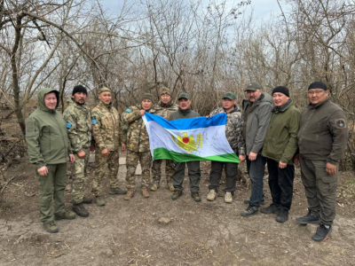 Опорные пункты Якутии передали бойцам СВО семь автомашин за неделю