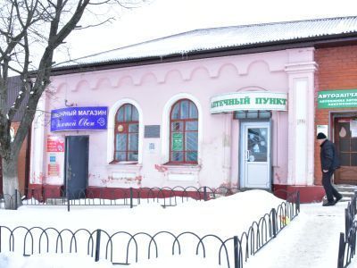 Здание школы садовых рабочих, где в 1896-1898 годы работал ее основатель ученый-садовод Н.И.Кичунов