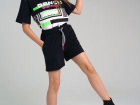 Комплект для девочки: футболка, шорты