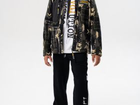 Куртка трикотажная для мальчиков