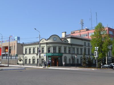 Здание земской управы