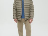 Стеганая куртка с воротником-стойкой