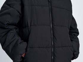 Утепленная куртка свободного силуэта