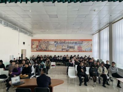 Школьникам Якутии рассказали о плюсах профессии горняка