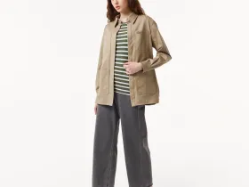 Женская лёгкая куртка Lacoste