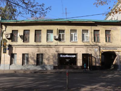 Жилой дом Яковлевых, В.Е.Трусова с лавками, 1820-е гг., 1914 г.