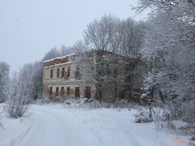 Флигель