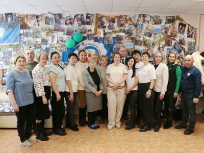 Зампред правительства Якутии встретилась с волонтерами