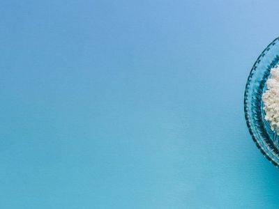 «ТЕСТ» на ТВ: как творог может провоцировать переломы и «убить» печень?