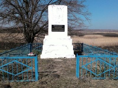 Обелиск землякам, погибшим в годы Великой Отечественной войны