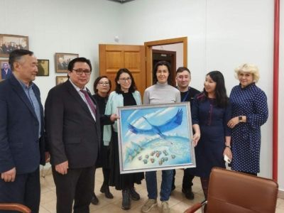 Коллекция Национального художественного музея Якутии пополнилась картиной «Синяя птица»