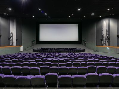 Кинотеатр «Синема Парк» на ул. Чернышевского