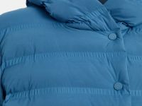 Утепленное пальто с капюшоном