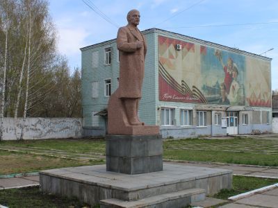 Памятник В.И. Ленину