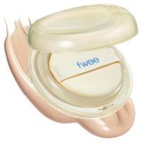 Тональный кушон с сатиновым финишем fwee Cushion Egg-Fit Cover SPF50+ РА+++ 02 Nude