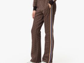 Женские расклешенные спортивные брюки Lacoste с монограммой