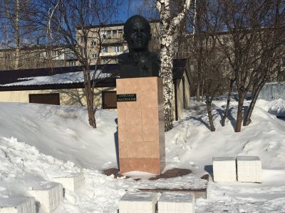 Бюст Героя Советского Союза А.М.Матросова