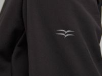 Ветровка с капюшоном