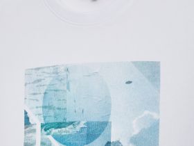 Свободная футболка с принтом