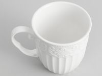 Кружка Emboss White