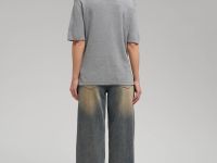 Легкий джемпер-поло прямого кроя