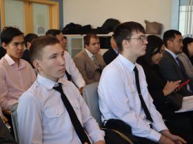 Именные стипендии Владимира Членова вручили 13 лучшим студентам и преподавателям