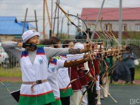 Спортсмены из Вилюйского района победили в командном первенстве по стрельбе из традиционного лука