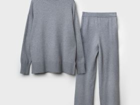 Комплект трикотажный для женщин: джемпер, брюки